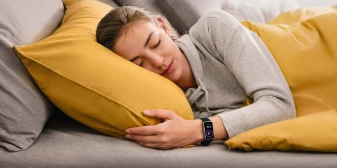 Esta pulsera inteligente Huawei de solo 39 euros tiene poco que envidiar a  un smartwatch, y está en oferta en cuatro colores | Tecnología -  ComputerHoy.com