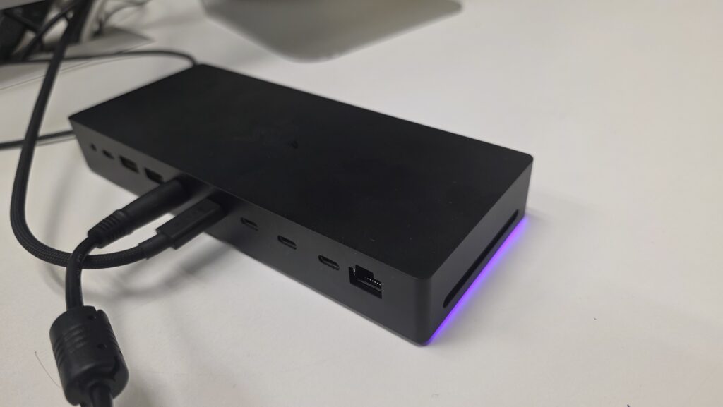 Análisis del Razer Thunderbolt 5 Dock por Juan Cascón para Frikipandi: "La estación de acoplamiento definitiva para gamers y profesionales"