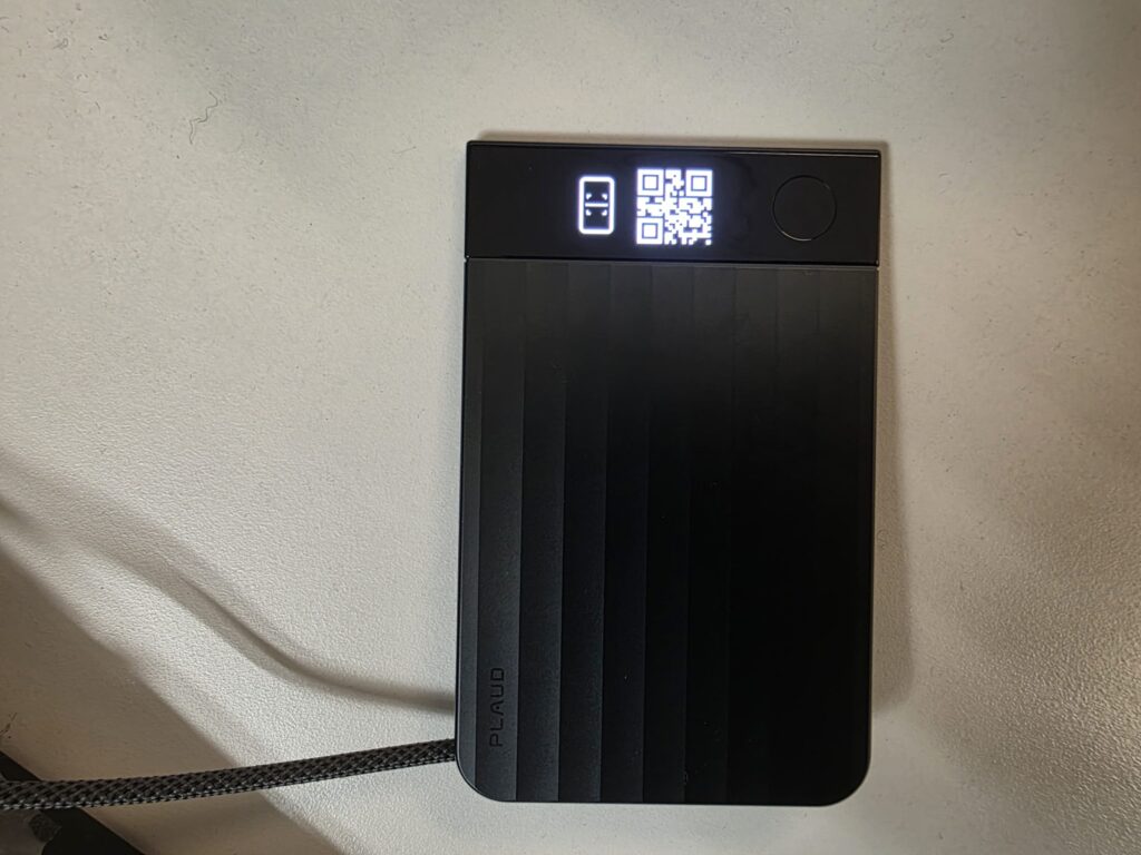 Funciones como “press to highlight” permiten marcar en tiempo real los momentos importantes de una conversación para que la IA les dé prioridad al generar el resumen final.