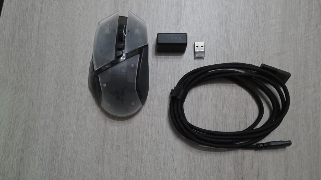 Basilisk V3 Pro 35K Phantom White Edition