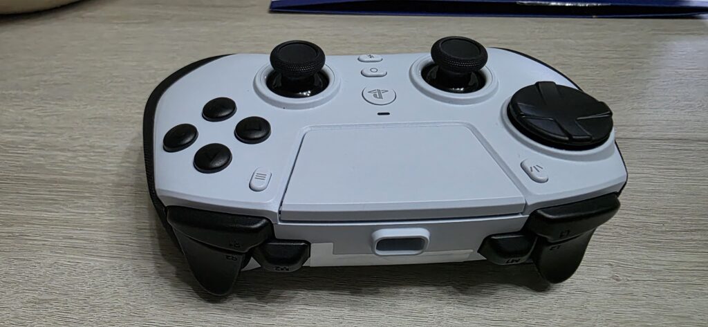del mando Razer Raiju V3 Pro White edition para PS5 y PC
