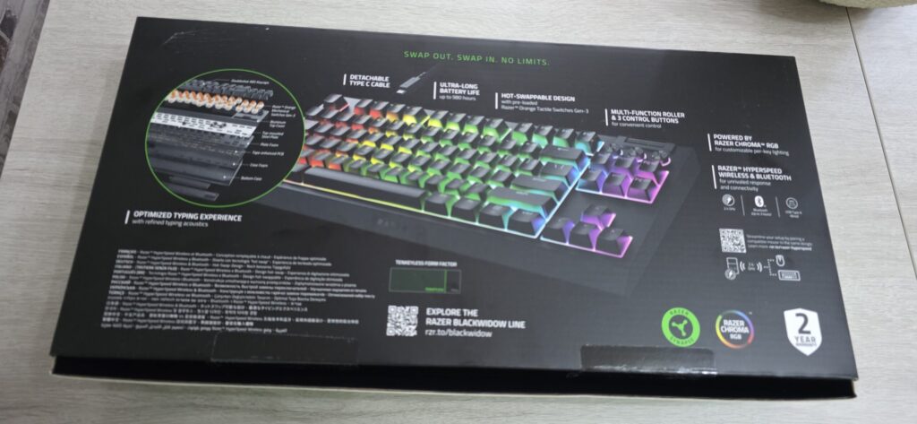 empaquetado como siempre Razer cuida mucho la apariencia