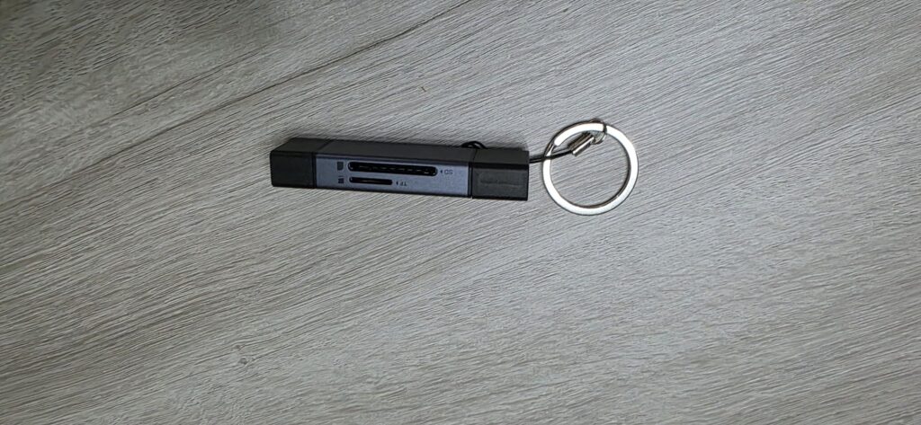 Análisis lector de tarjetas de Memoria, BENFEI 4 en 1 USB-C. Este accesorio 4 en 1 se ha vuelto imprescindible para usuarios de iPhone 15, iPad y MacBook