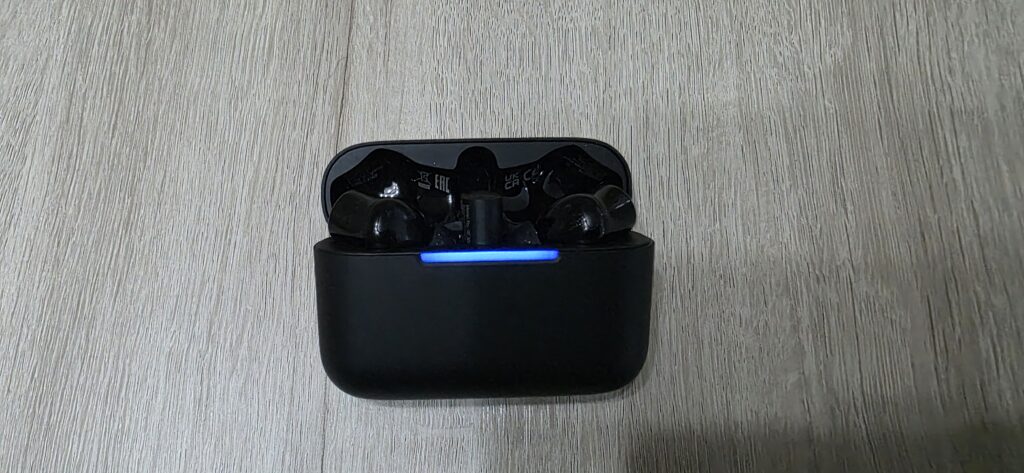 Razer Hammerhead V3 HyperSpeed: El nuevo estándar del audio híbrido que conquista el gaming y la vida cotidiana