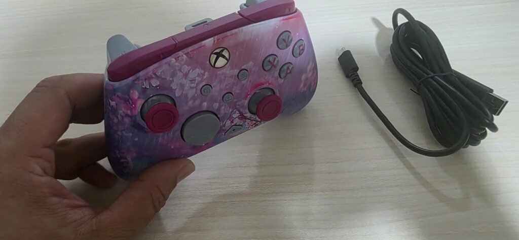 Análisis del Turtle Beach Rematch Advanced Lenticular Kyoto Bloom: Un mando preciso para Xbox y PC con una estética muy peculiar